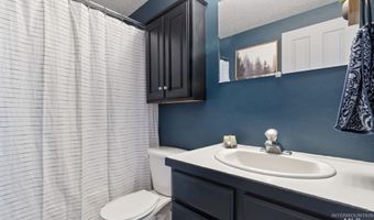 4931 Rose St, Chubbuck, ID 83202