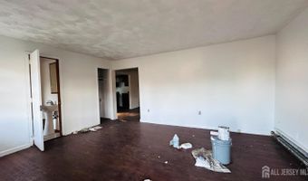 3 Shreve St, Wrightstown, NJ 08562