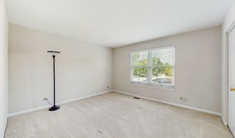 1291 White Chapel Ln, Algonquin, IL 60102