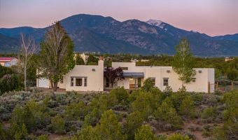 206 Hondo Seco Rd, Arroyo Seco, NM 87514