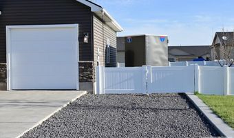 4213 Barton Ln, Ammon, ID 83406