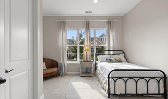 117 MALLARD Dr, Lake Frederick, VA 22630