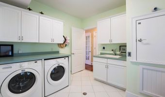9 Seabreeze, Cape May Court House, NJ 08202