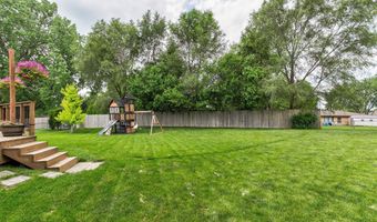 2826 SW Village Cir, Ankeny, IA 50023