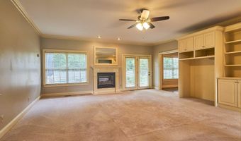944 Southwick Dr, Alcoa, TN 37701