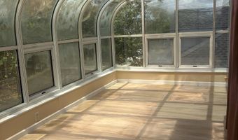 25 N Aberdeen Pl, Atlantic City, NJ 08401