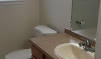 10185 Allen Pointe Dr, Allen Park, MI 48101