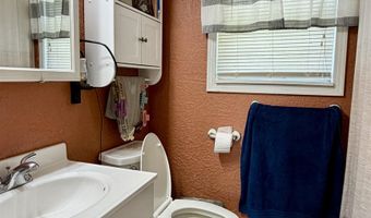 178 FRONT St, Bethel Springs, TN 38315