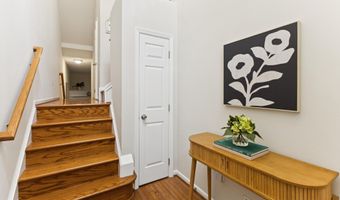 6731 DOROTHY GILES Ct, Alexandria, VA 22315