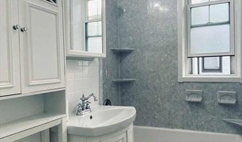 153 Strathmore 6, Boston, MA 02135