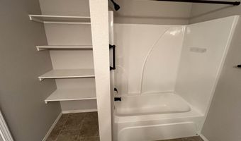 1105 Crossing Loop, Bryant, AR 72022