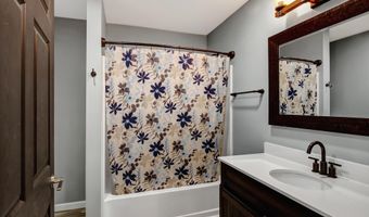 174 Poplar St, Benton, TN 37307