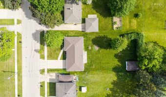 3300 N LAWE St, Appleton, WI 54911