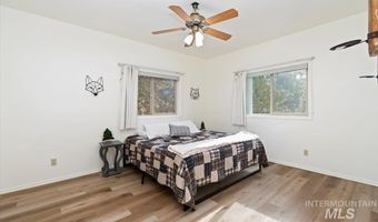 1496 Pine Rdg, Cascade, ID 83611