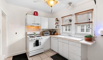 33 E GLOUCESTER Pike, Barrington, NJ 08007