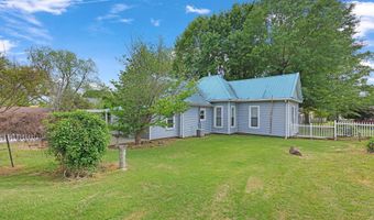 233 E Main St, Bells, TN 38006