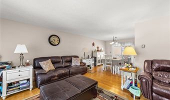 129 Hidden Tree Ln, Amherst, OH 44001