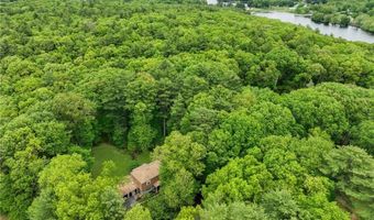 12 Robin Vale Dr, Glocester, RI 02857
