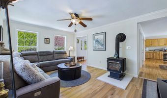 40 Meadow Dr, Bar Harbor, ME 04609