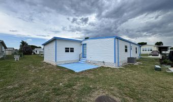 805 Wren Cir, Barefoot Bay, FL 32976