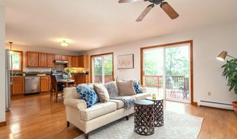 156 Sherwood Cir, Brattleboro, VT 05301