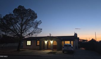 316 S Sixth St, Anthony, TX 79821