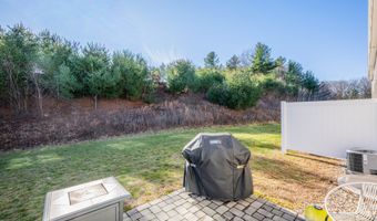 29 Covey Rd APT 19, Burlington, CT 06013