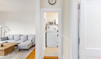 1564 Commonwealth Ave 16, Boston, MA 02135