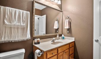 1100 Chicory Ln, Aurora, MO 65605