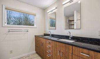 14122 Prairie Rd NW, Andover, MN 55304