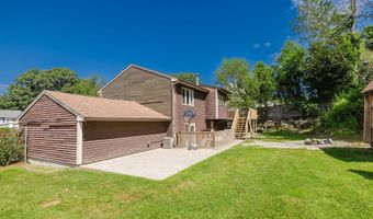 1 Lee Ann Dr, Johnston, RI 02919