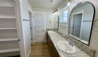 1018 Alpine Ave, Chubbuck, ID 83202