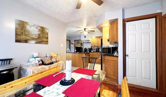 29 Hooker Rd, Bridgeport, CT 06610