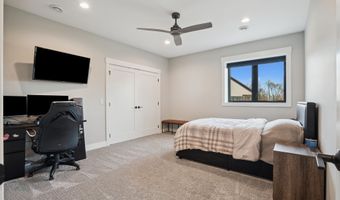 3047 SE Deer Run, Dyersville, IA 52040