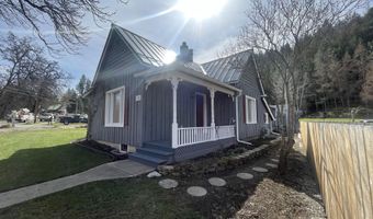 7042 Oak St, Bonners Ferry, ID 83805