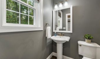 3 Victoria Rdg, Amherst, NH 03031