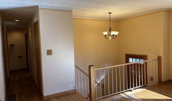 17 Ring, Athens, OH 45701