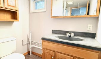 704 S Harrison St, Aberdeen, SD 57401