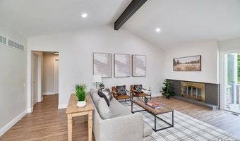 413 Claymont Dr, Ballwin, MO 63011