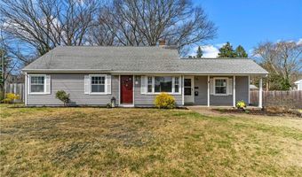 4 Sherbrooke Rd, Barrington, RI 02806