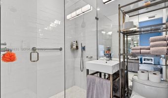10178 Collins Ave 208, Bal Harbour, FL 33154