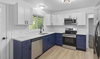 12 Mcguffey Ln, Athens, OH 45701