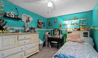 59 Belvedere Dr, Bristol, RI 02809