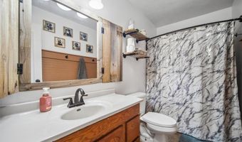 520 22nd Ave SW, Altoona, IA 50009