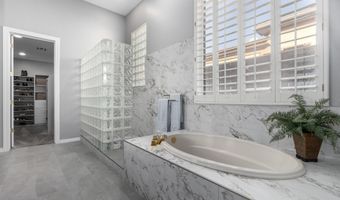 2415 W HAZELHURST Ct, Anthem, AZ 85086