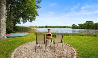 106 Lauri Dr, Charlestown, RI 02813