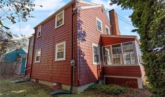 14 Hillside Ave, Newport, RI 02840