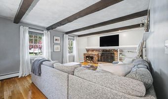 25 Claire Dr, Attleboro, MA 02703