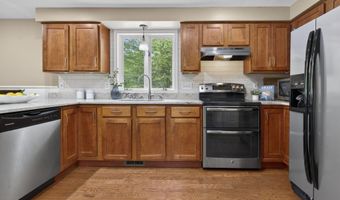 10 Mountain Rd, Brookline, NH 03033