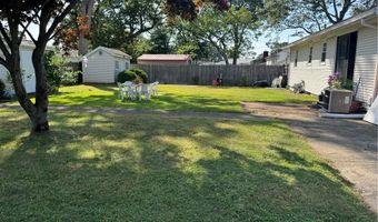 52 Kalmer Rd, Warwick, RI 02886